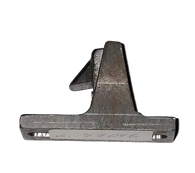 Кронштейн двери стальной для печей A04, A05 ALPHATECH Кронштейн двери стальной для печей A04, A05 ALPHATECH