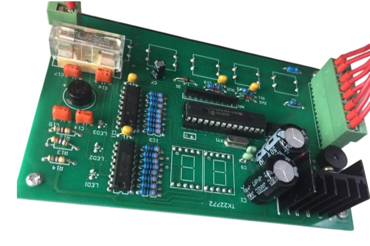 Плата управления для упаковщика вакуумного STARFOOD (VM300_big control PCB) Плата управления для упаковщика вакуумного STARFOOD (VM300_big control PCB)