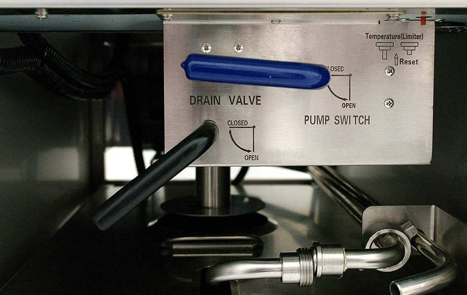 Фритюрница электрическая для жарки под давлением PFE600 KOCATEQ Фритюрница электрическая для жарки под давлением PFE600 KOCATEQ