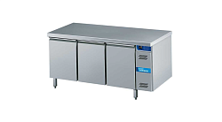 Стол производственный KTO731162-MS "MAGNOS" 3 двери 8x GN1/1 (со столешницей) COOL COMPACT