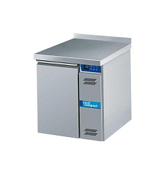 Шкаф холодильный центрального охлаждения 1xGN 1/1, 1-дверный, со столешницей и бортом KTO711171 COOL COMPACT Шкаф холодильный центрального охлаждения 1xGN 1/1, 1-дверный, со столешницей и бортом KTO711171 COOL COMPACT